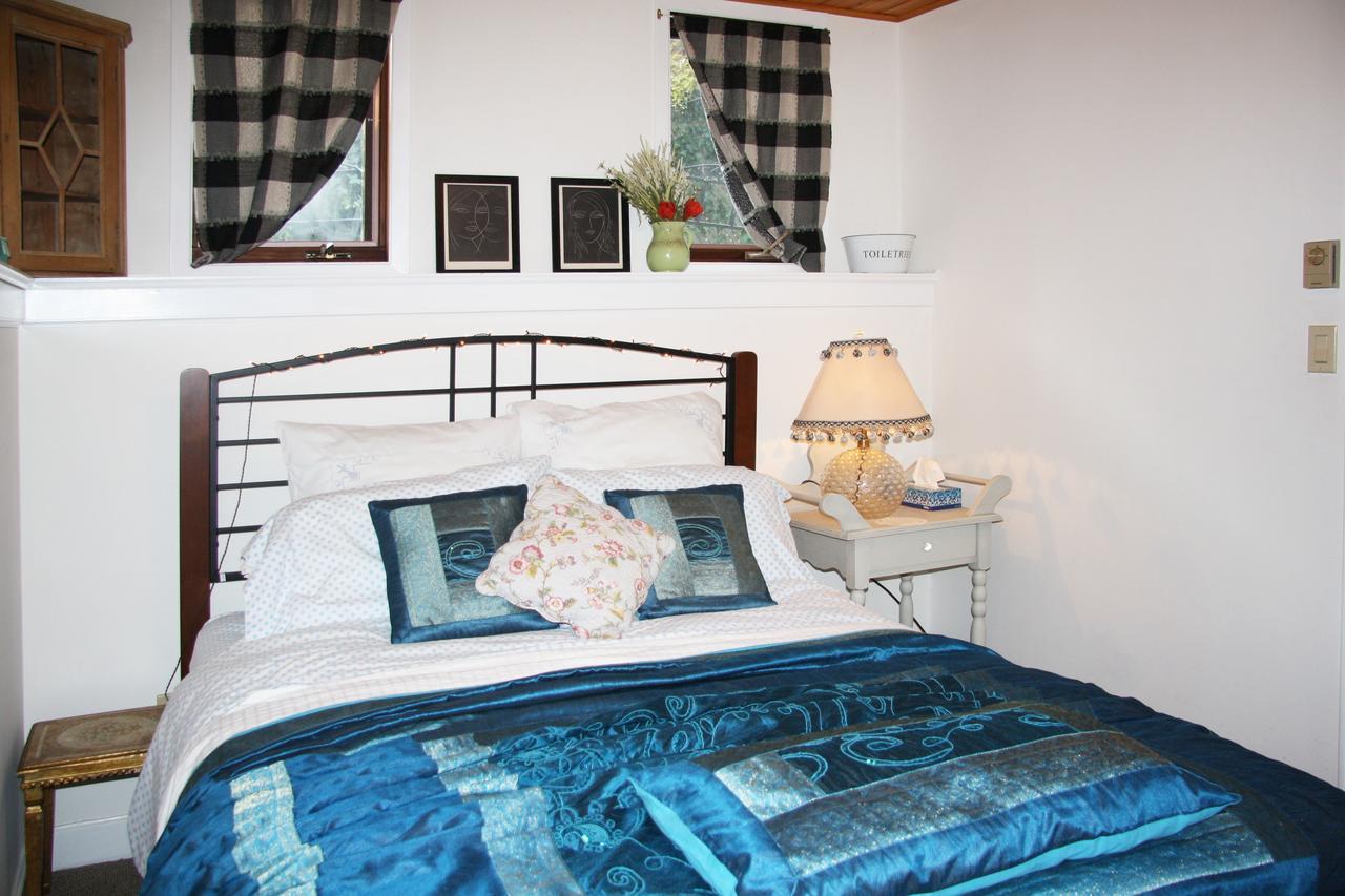 2 Moon Cottage Niagara-on-the-Lake Exteriör bild